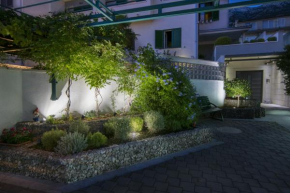 Гостиница Vidoš apartments  Макарска 